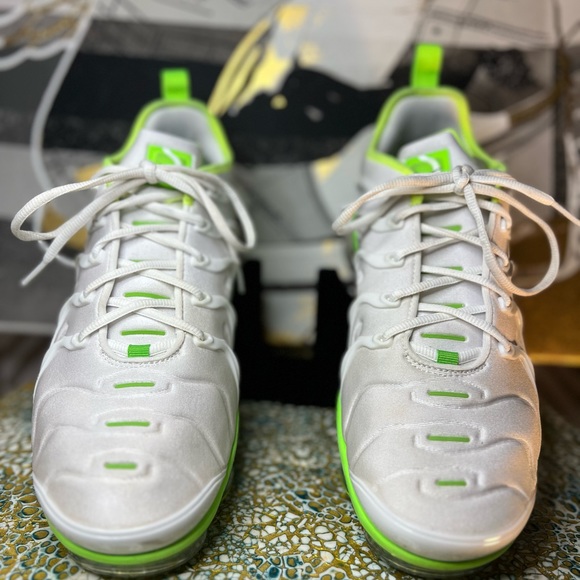 🌸SOLD🌸 Nike Air VaporMax Plus (Men’s) - Picture 6 of 10